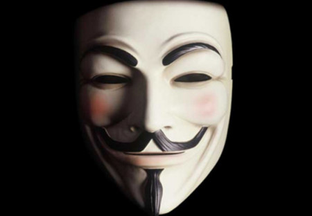 Zákaz masek Anonymous je protiústavní, říkají ochránci občanských práv