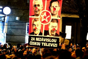 i-tisiciletou-moudrost-umi-prazska-kavarna-postavit-na-hlavu
