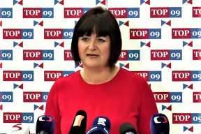 langsadlova-je-zla-a-hloupa