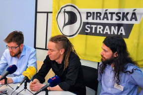 predseda-piratu-bartos-komentoval-rezignaci-murina-richterova-sick-days-jsou-cestou-ke-snizeni-nakladu-ve-zdravotnictvi