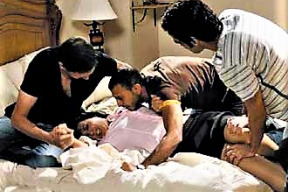 skandalni-obhajoba-uprchliku-v-rakousku-opilost-znamena-souhlas-k-sexu