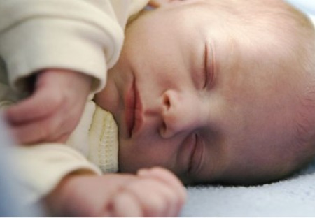 Západní vědci se zbláznili. Navrhují zabíjení narozených dětí - tzv. poporodní potrat. Je to snad plán jak udělat více místa pro migranty z Afriky?