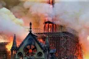 rusku-shorel-notre-dame-coby-predzvest-dalsiho