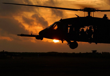 Armáda potřebuje víceúčelové vrtulníky, nikoliv ale předražené z USA.