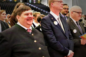 konference-spd-pred-jednanim-sne-tomio-okamura-kdu-csl-jezdi-na-sjezdy-fasistu