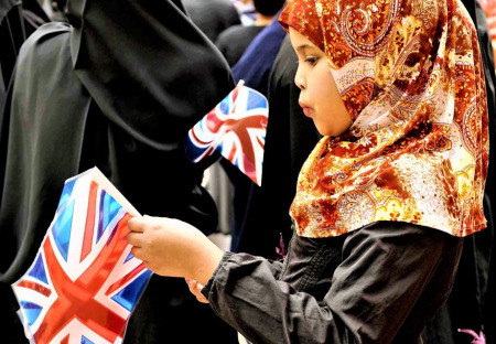 Londonistán: 423 nových mešit, 500 zrušených kostelů