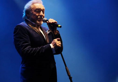 Jak Karel Gott dokázal předpovědět dnešní svět už před 11. zářím 2001