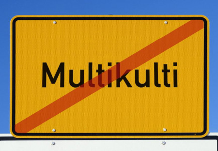Skoro to vypadá, že ten multikulturalismus nefunguje