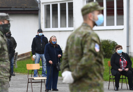 Armáda zverejnila VIDEO, ako bude prebiehať testovanie: Slováci sa zhrozili, toto myslíte vážne?!