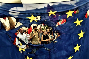 protesty-pokracuju-proti-vladam-cize-proti-zlocineckemu-kapitalizmu