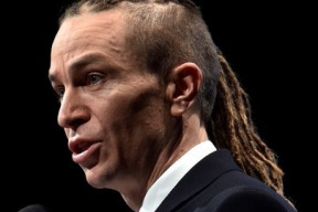 ivane-bartosi-rezignujes