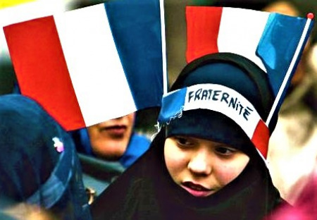 Francouzským generálům proti islamismu hrozí trest