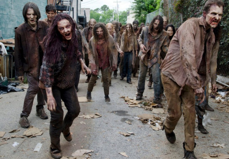 Skutočnou hrozbou sú očkovaní: Pre nich by mali platiť lockdowny, rúška a karantény