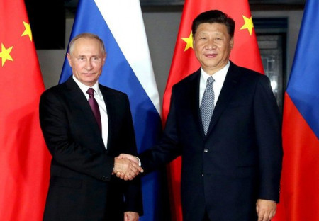Čína bude spolupracovat s Ruskem na podpoře skutečné demokracie, říká čínský ministr zahraničí