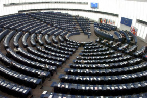 evropsky-parlament-versus-darmozrouti