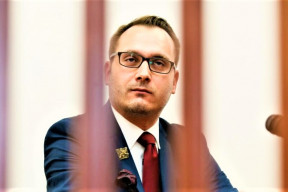 co-musi-udelat-pronarodni-vlada-jako-prvni