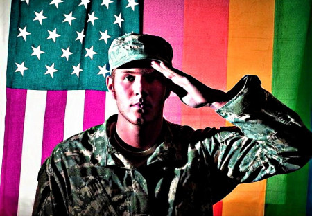 Zahraniční vojáci budou moci zasahovat proti českým občanům. Projdou-li Smlouva s USA a změna Ústavy