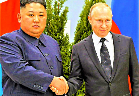 Vlak se severokorejským vůdcem Kim Čong-unem již dorazil do Ruska a jede na sever podél Přímoří, uvedla agentura RIA Novosti.