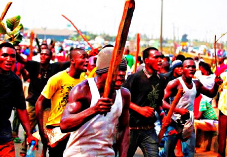 Stovky lidí vyšly do ulic Ghany protestovat proti zhoršující se hospodářské krizi
