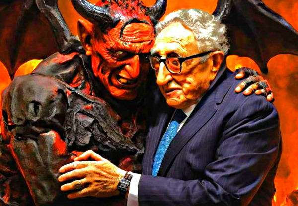 kissinger-je-mrtvy-konecne-co-mu-trvalo-tak-dlouho