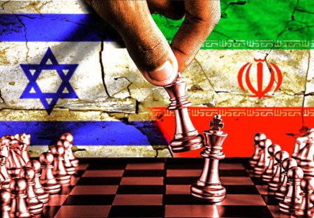 Izrael zaútočil na vojenská zařízení ​​v sedmi oblastech Íránu! – V Isfahánu byla zasažena vojenská