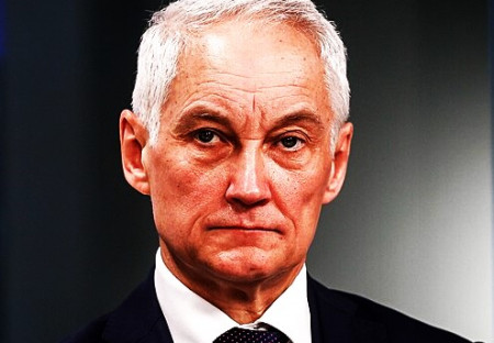 První kroky Belousova ve funkci ministra obrany Ruské federace jsou působivé. Rusko mění své hranice v Baltském moři