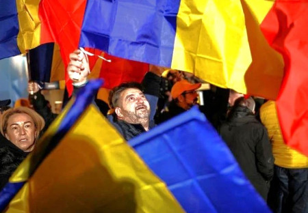 Rumunsko: První země na světě, která zrušila volby na základě údajného „zahraničního vměšování“ prostřednictvím... Tik Toku!