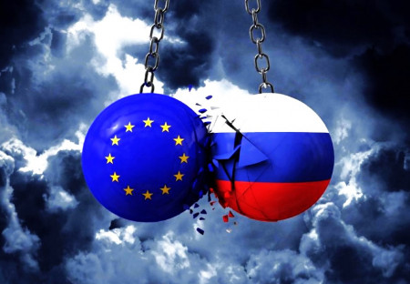 EU přechází do „válečného“ stavu, omezí sociální výdaje, aby se znovu vyzbrojila na válku