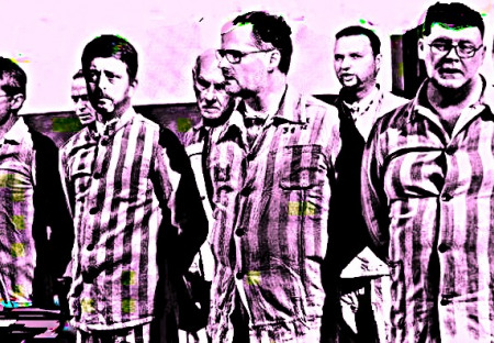 Horší než junta…