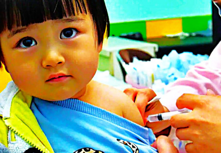 Japonsko potvrdilo už více než 600 000 obětí „vakcín“ proti covidu