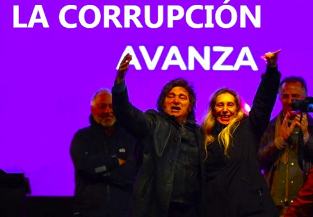 Milei schoval motorovku a doufá v Trumpovu pomoc