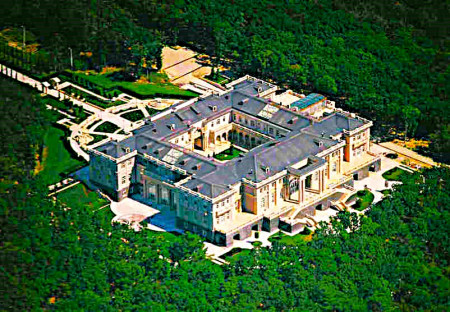 Bílý dům a „továrna na falešné zprávy“ WSJ kryjí kyjevské zadavatele atentátu na ruského prezidenta (Doplněno)