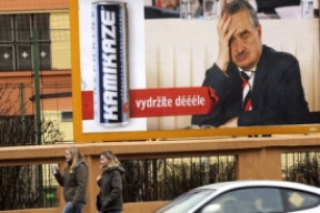 prominte-knize-udelalo-se-mi-z-tech-vasich-kecu-jaksi-nevolno-doo-when-bleet-jdu-ven-zvracet