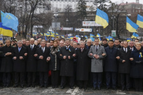 saskarna-na-ukrajine-oslavuji-krvavy-mocensky-puc