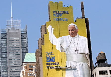 Papež František měl pravdu. Krvavé peníze zbrojařů jsou nepřijatelné