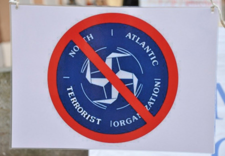 Krvavá vstupenka do NATO