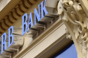 erb-bank-se-snazi-a-prokazala-skvelou-odolnost