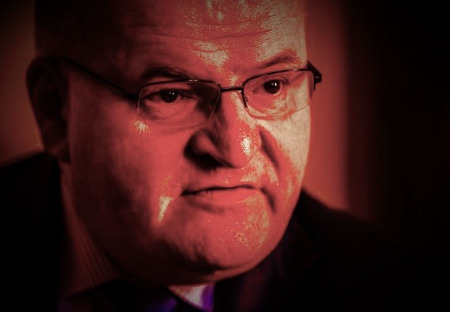 Herman nadále provokuje.