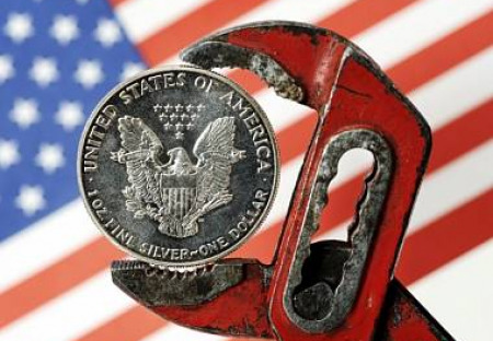 Amerika dluží 222 tisíce miliard USD