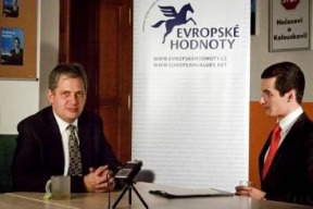 sokujici-svedectvi-jana-schneidera-z-debaty-o-ruske-propagande-mit-tu-jine-recniky-prisel-bych-o-zidli-na-uradu-vlady-priznal-organizator