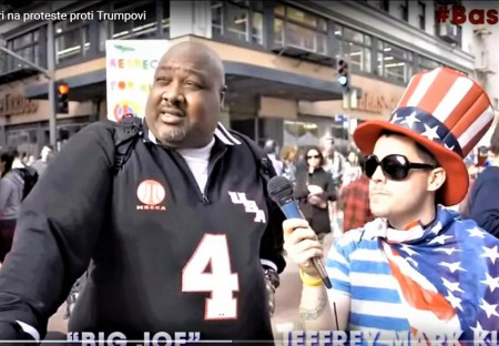 VIDEO - Afroameričan na demonštrácii proti Trumpovi: Nechápem prečo protestujú