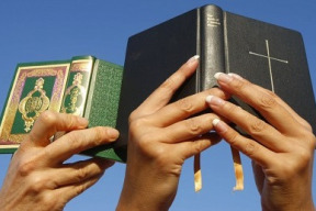 biblia-a-koran-si-nemaju-co-vycitat