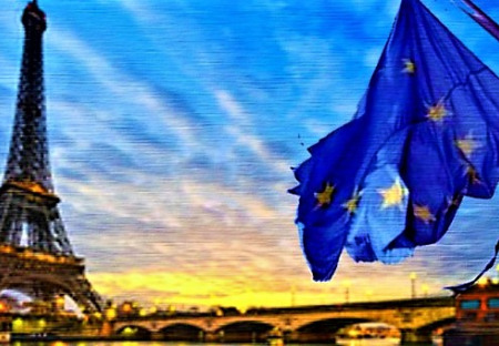 Zeď kolem Eiffelovky je vzkaz: Projekt EU je mrtvý.