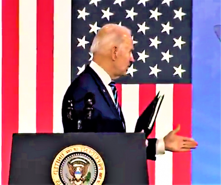Další mega faux pax: Biden představuje Zelenského jako Putina