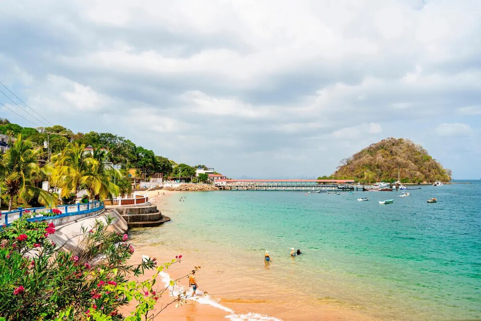 taboga-ostrov-kvetin-panama