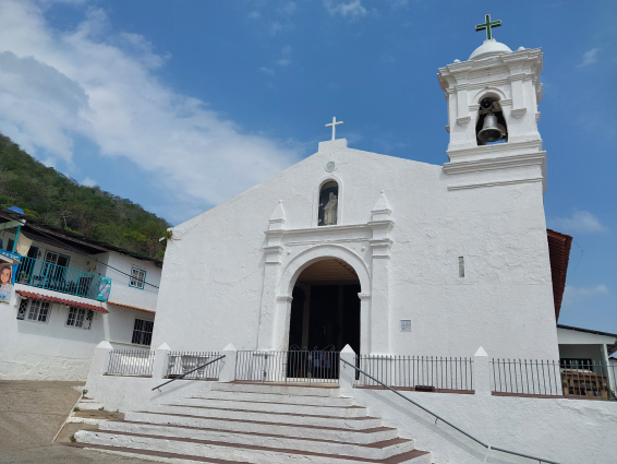 taboga-ostrov-kvetin-panama