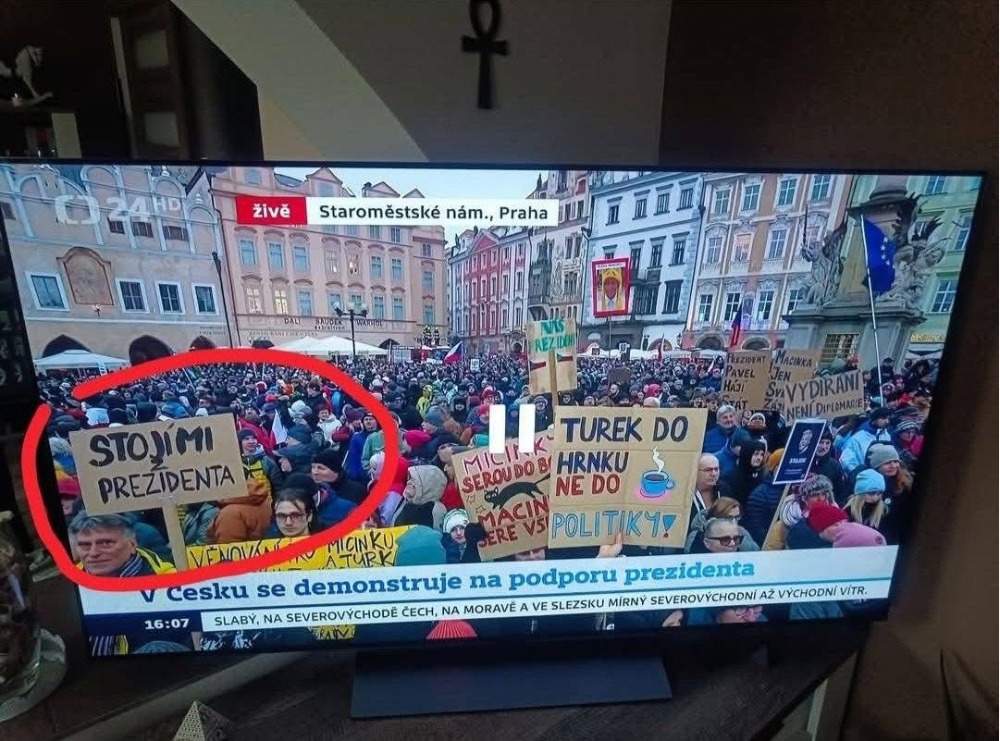 coze-ze-mu-stoji-z-prezidenta