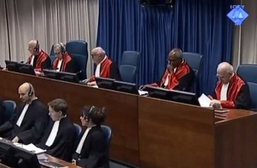 neni-uz-na-case-zrusit-predpojaty-tribunal-v-haagu